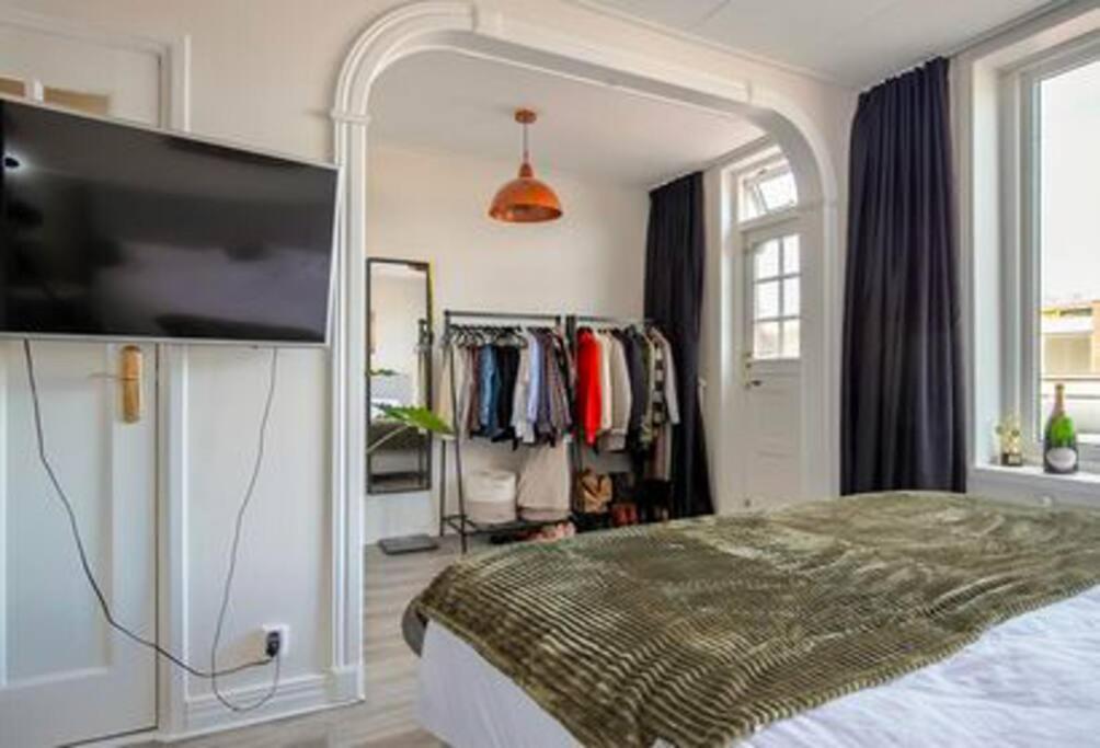 Een Heerlijke Woning Op Loopafstand Van Centrum! Λεουβάρντεν Εξωτερικό φωτογραφία